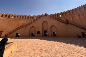 Muscat: avventura in 4x4 attraverso Jebel Akhdar e Nizwa