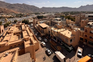 Muscat: avventura in 4x4 attraverso Jebel Akhdar e Nizwa