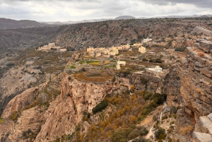 Muscat: avventura in 4x4 attraverso Jebel Akhdar e Nizwa