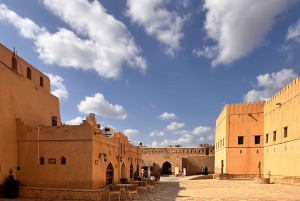 Muscat: avventura in 4x4 attraverso Jebel Akhdar e Nizwa