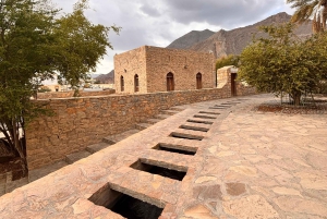 Muscat: avventura in 4x4 attraverso Jebel Akhdar e Nizwa