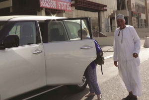 Muscat di notte con cena locale da Muscat