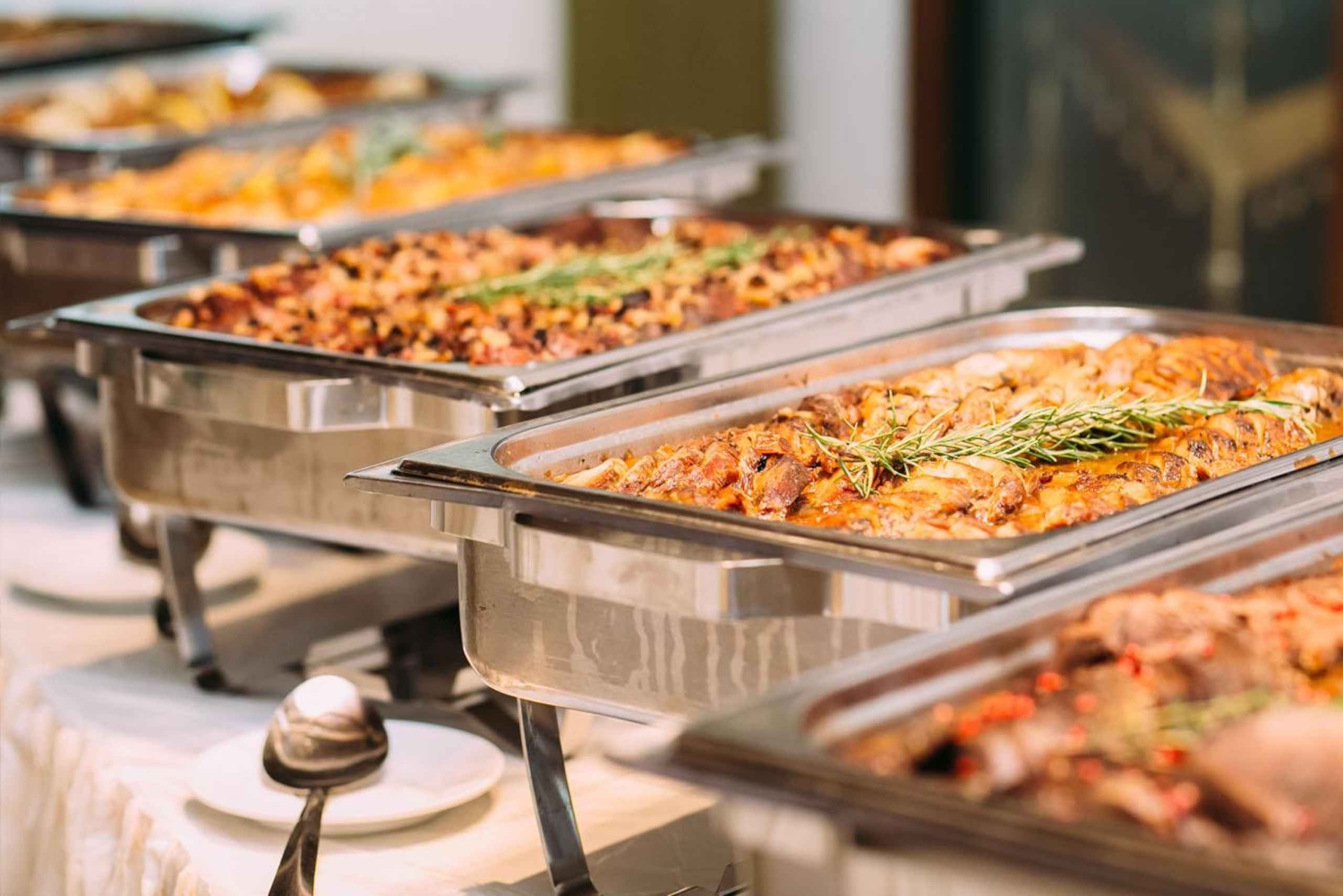 Masqat: perinteinen lounaselämus perjantaina