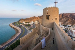 Muscat: byomvisning i gruppe med lokal guide og henting/avlevering