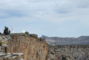 Muscat: Nizwa og Al Jabal Al Akhdar Privat tur med frokost