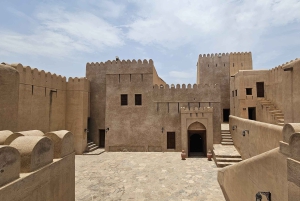 Muscat: Nizwa og Al Jabal Al Akhdar Privat tur med frokost