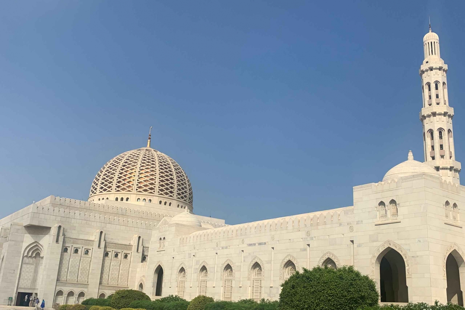 Mascate: tour della città in gruppo con prelievo e pranzo o cena