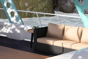 Маскат: круиз на традиционной оманской лодке дау на закате