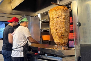 Mascate: tour dello shawarma con guida locale e pick-up