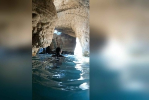 Muscat: Wadi Shab, Fins Beach, & Bimmah Sinkhole Tour