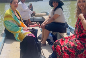 マスカット発：ワディ・シャブ、ロマンチック洞窟、陥没穴 終日ツアー