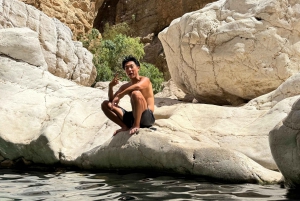 Mascate: excursão guiada em grupo ao deserto de Wahiba e Wadi Bani Khalid