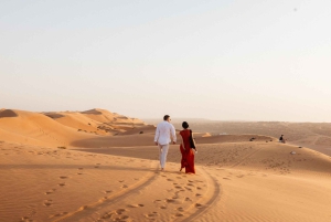 Mascate: excursão guiada em grupo ao deserto de Wahiba e Wadi Bani Khalid