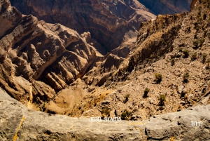 マスカット発：グランドキャニオンとニズワ日帰り旅行