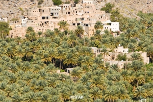 マスカット発：グランドキャニオンとニズワ日帰り旅行