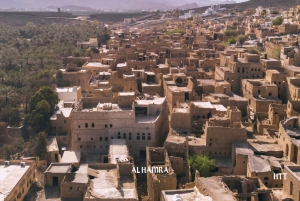 マスカット発：グランドキャニオンとニズワ日帰り旅行