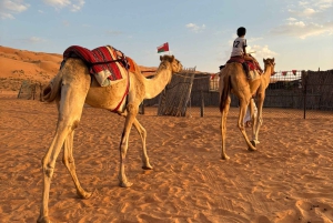 Oman: 4 päivän Wadi, Sur, aavikko, Nizwa ja Muscat -kiertue