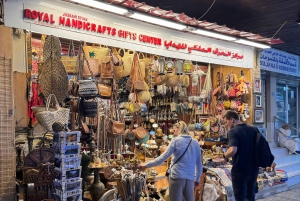 Oman: 4 päivän Wadi, Sur, aavikko, Nizwa ja Muscat -kiertue