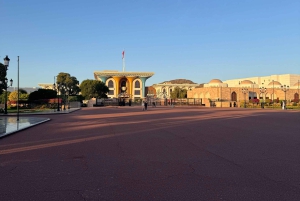 Oman: 4 päivän Wadi, Sur, aavikko, Nizwa ja Muscat -kiertue