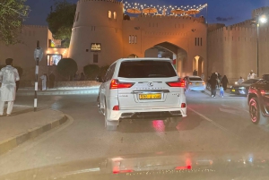 Oman: 4 päivän Wadi, Sur, aavikko, Nizwa ja Muscat -kiertue