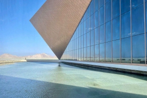 Omã: excursão de aventura de 5 dias com fortes, souqs e montanhas