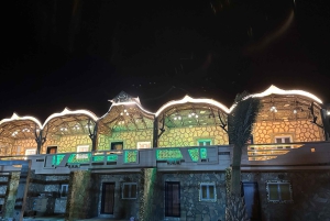 Omã: excursão de aventura de 5 dias com fortes, souqs e montanhas