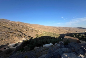 Oman: safari nel deserto e tour avventuroso nell'uadi.
