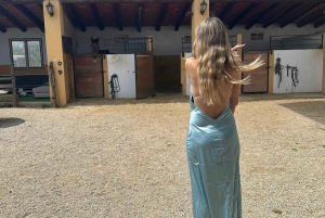 Oman-Salalah: Ridning på stranden ved solnedgang med afhentning på hotellet