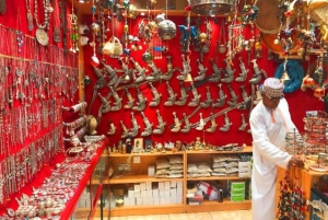 Excursion privée d'une journée à Nizwa, Jabal Akhdar, Birkat Al Moz