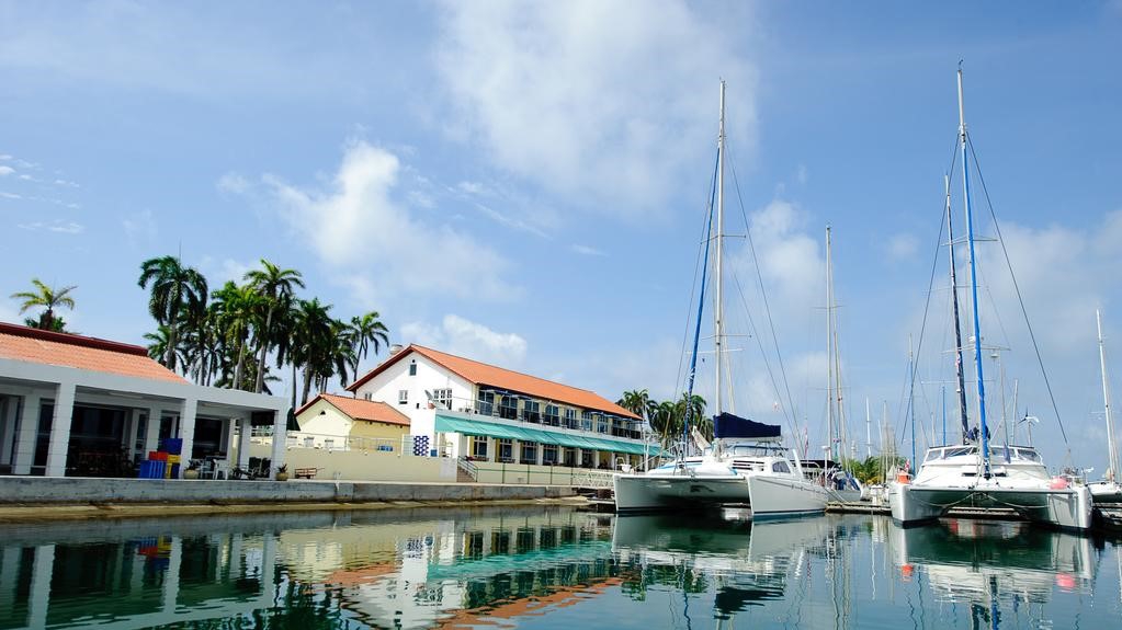 Hotel Marina Hotel w Shelter Bay