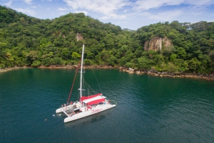 Panama: All-Inclusive Taboga Island Catamaran Cruise