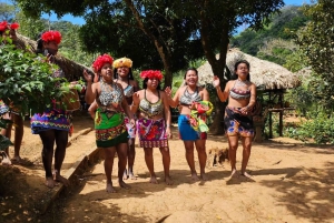 Panama City: Embera Indigenous Tribe & River Tour with Lunch