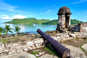 Panama City/Portobelo: Catamaran Trip w/Snorkeling and Lunch