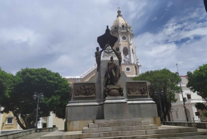 Panama City: Small-Group Miraflores Locks and City Tour