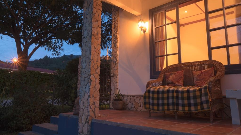 Hostal Garden by Refugio del Rio