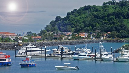 Den Renoverade Promenaden vid Amador Causeway