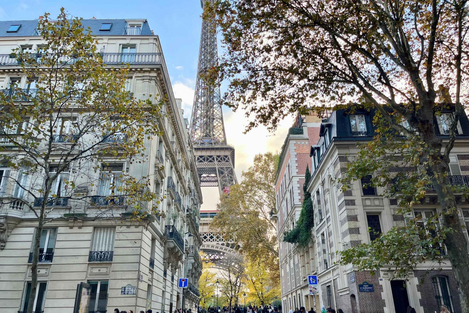 Visita guiada à Torre Eiffel com acesso ao cume e ao 2º andar