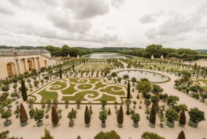 De Paris: Visita guiada de 1 dia ao Palácio e Jardins de Versalhes