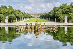 Fra Paris: Guidet tur til Versailles og adgang til haven