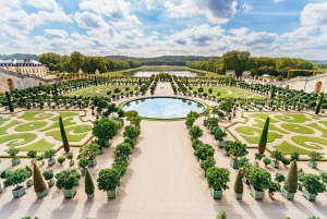 Fra Paris: Guidet tur til Versailles og adgang til haven