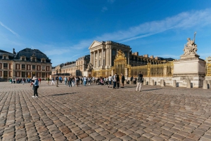 Fra Paris: Guidet tur til Versailles og adgang til haven