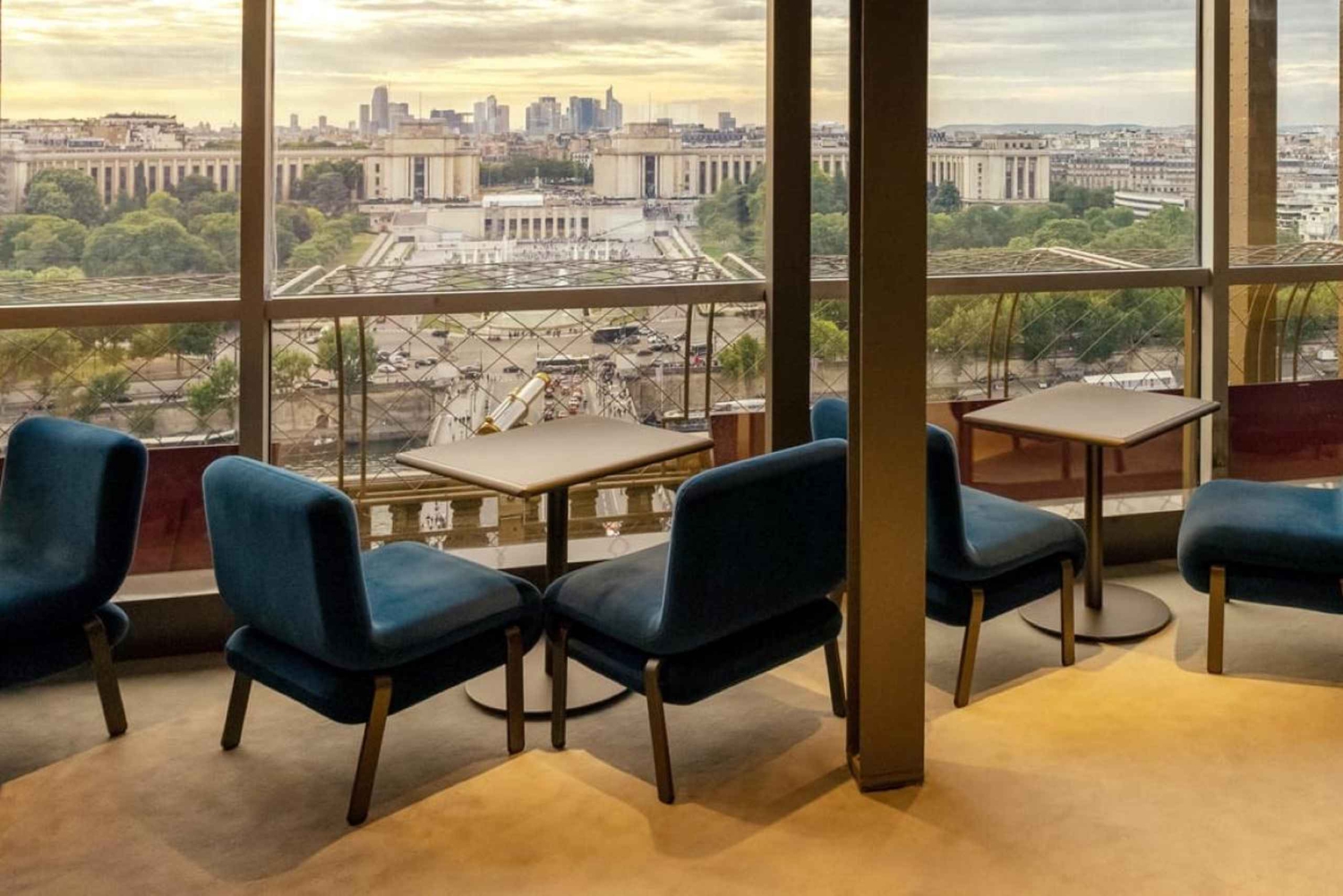 マダム・ブラッスリーでのランチ予約とセーヌ川クルーズをご予約ください