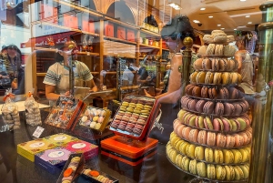 Paris: Montmartre Guidet spasertur med ost, vin og bakverk