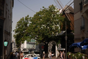 Hors des sentiers battus à Paris : visite de 2 heures en 2CV d'époque