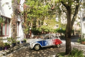 Hors des sentiers battus à Paris : visite de 2 heures en 2CV d'époque