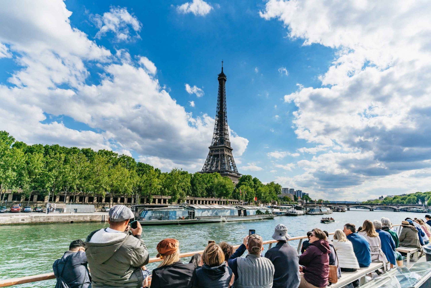 Parijs: 1 uur durende cruise op de Seine met vertrek vanaf de Eiffeltoren