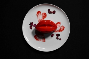 Paris: 3-Course Dinner Cabaret Show at Paradis Latin Theater