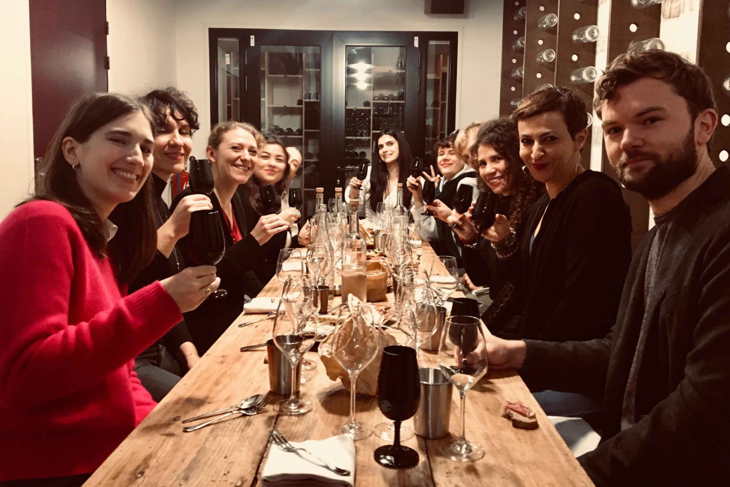 Paryż: kurs enologii i degustacja 5 win z sommelierem i przystawkami