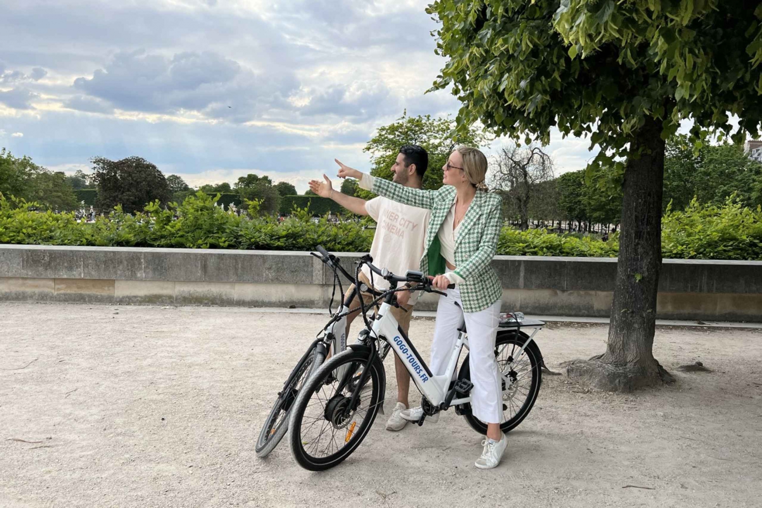 Paris: Eftermiddagstur med E-Bike i liten grupp