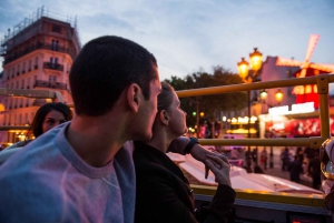 Pariisi: Avoimen bussin panoraamakierros yöllä.